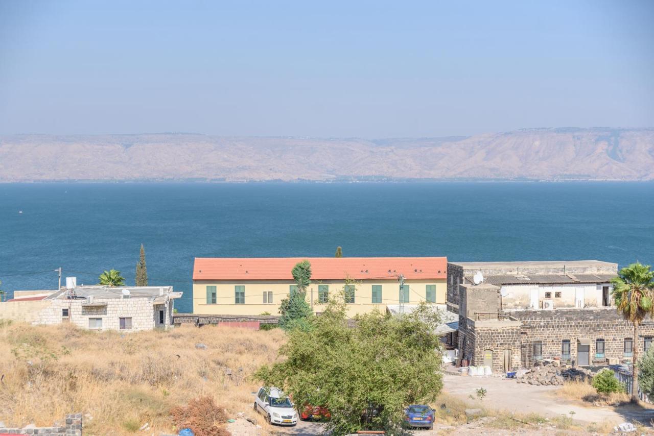 Yalarent Migdalor Boutique Apartments With Sea Views Тверия Экстерьер фото