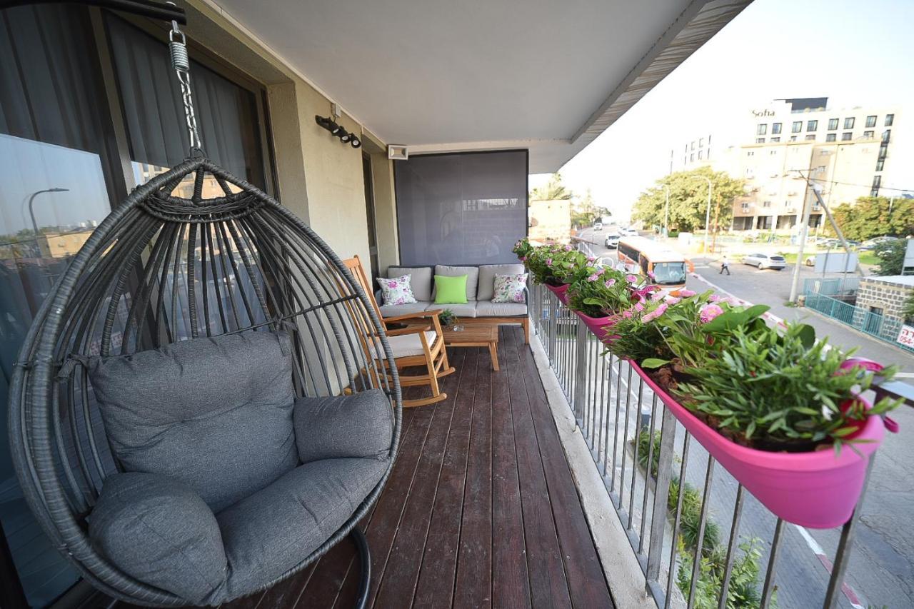 Yalarent Migdalor Boutique Apartments With Sea Views Тверия Экстерьер фото