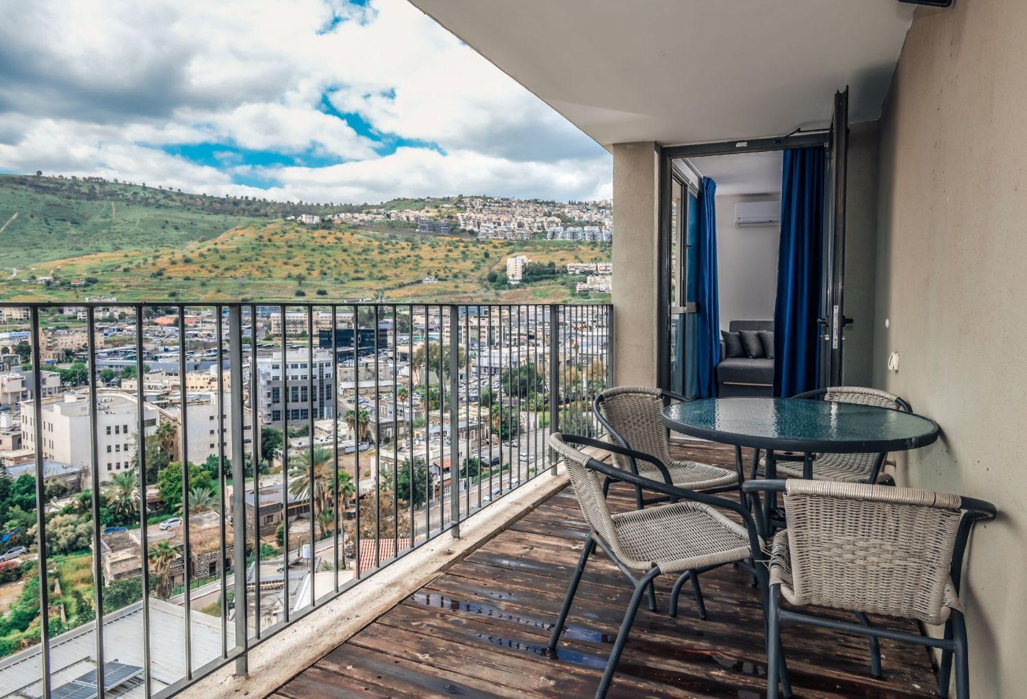Yalarent Migdalor Boutique Apartments With Sea Views Тверия Экстерьер фото