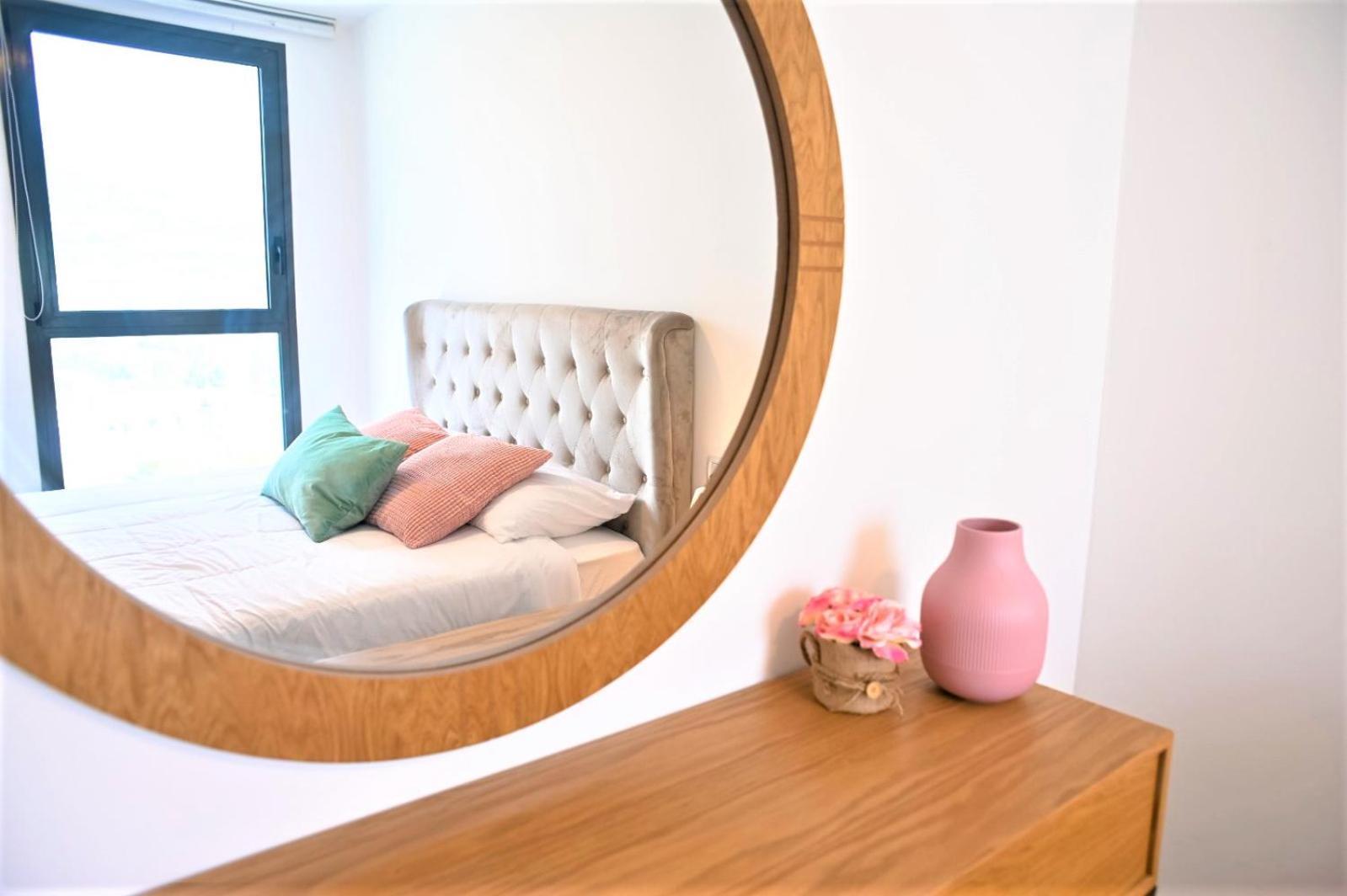 Yalarent Migdalor Boutique Apartments With Sea Views Тверия Экстерьер фото